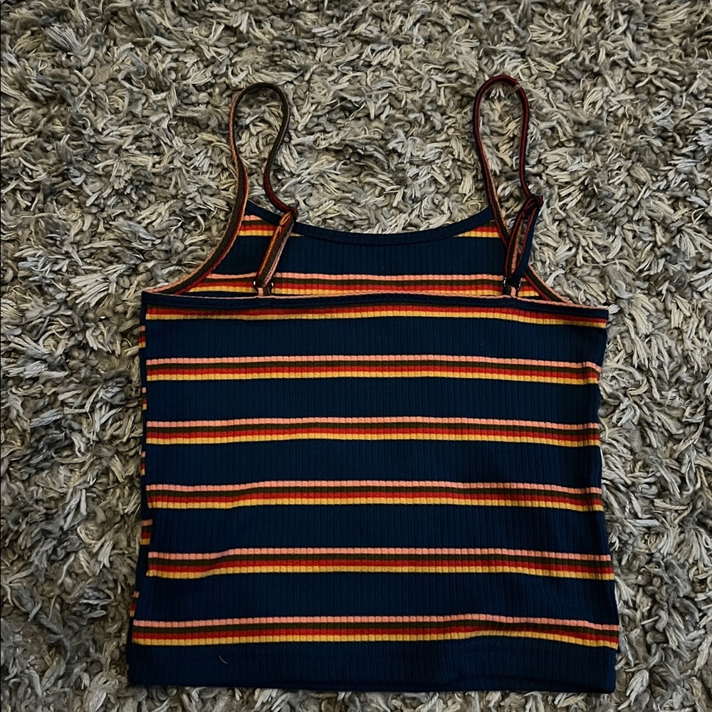 Cropped Tank - Picture 2 of 3